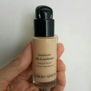 Giorgio Armani - Luminous Silk Foundation - 3